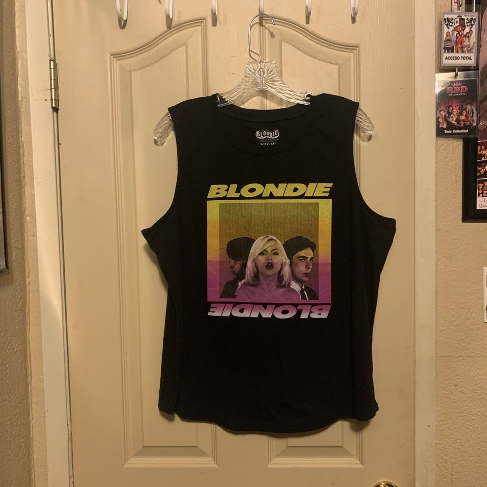 Blondie Women’s Shirt. Size Large.